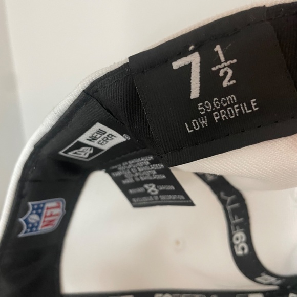 white New Era 59FIFTY Cleveland Browns Omaha low profile fitted cap, size 7 1/2 - Picture 5 of 5